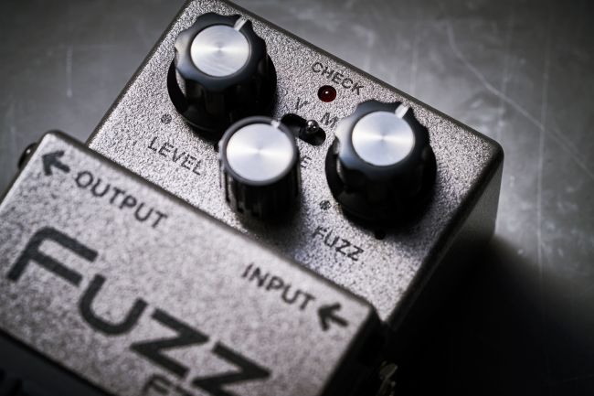 Boss FZ-1W Waza Craft Fuzz Pedal | Music Depot | Musique Dépôt