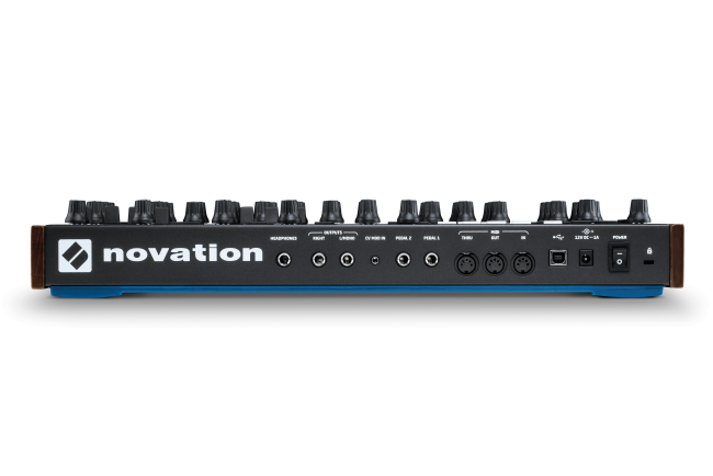 Novation Peak Eight-Voice Polyphonic Synthesizer | Musique Dépôt