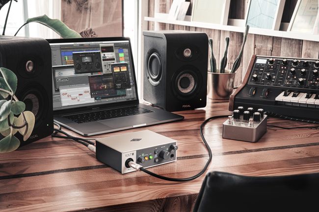 Volt1 Desktop 1-in/2-out USB 2.0 Audio Interface | Musique Dépôt