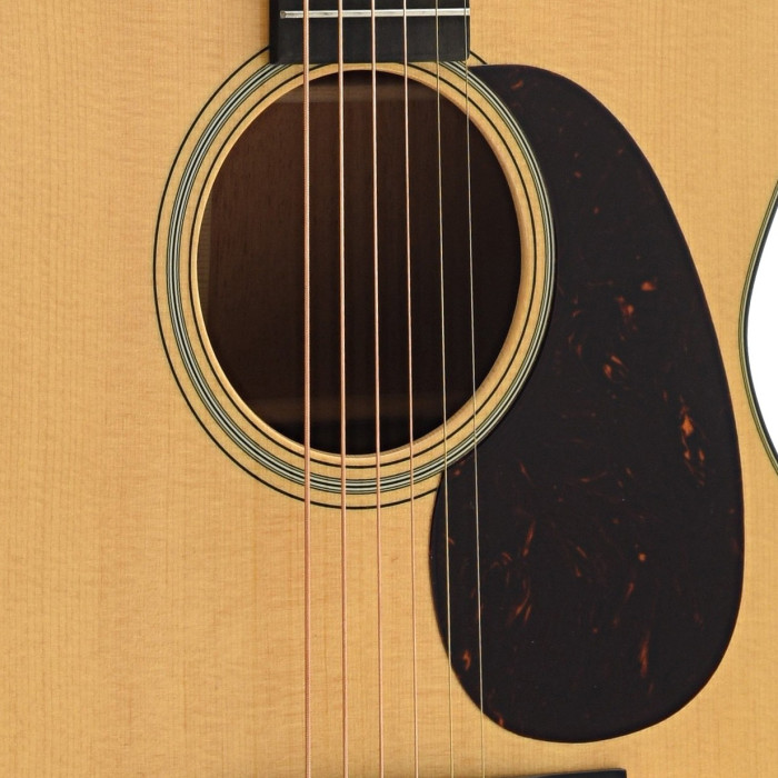 Martin 000-18 Standard Acoustic Guitar | Music Depot Musique Dépôt