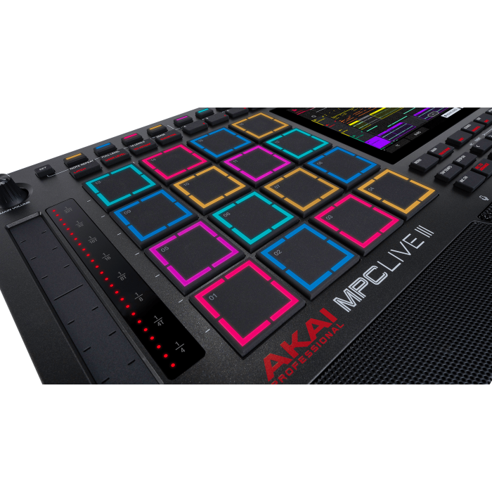 Akai MPC Live III - Standalone Sampler & Sequencer | Musique Dépôt