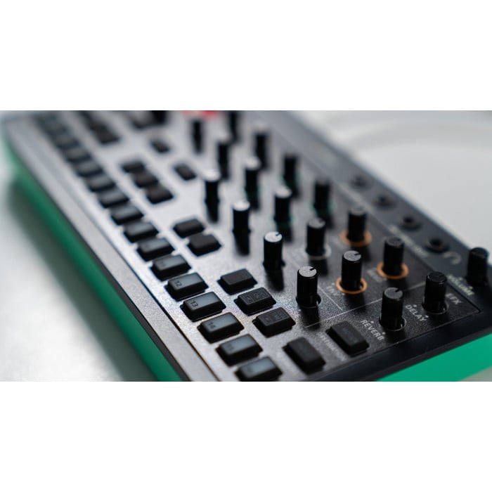 Roland Aira Compact S-1 - Micro Polysynth | Musique Dépôt Musique